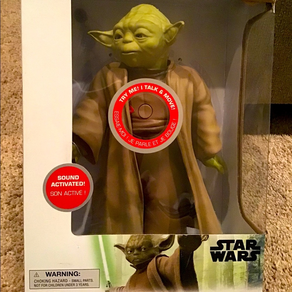 Star Wars talking Yoda with lightsaber